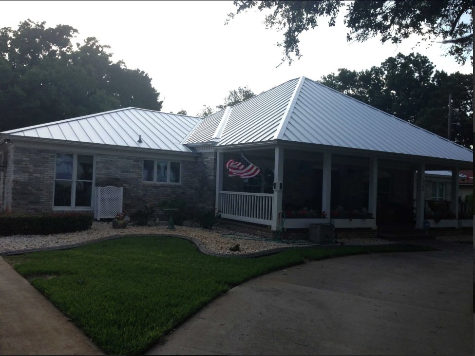 Slide of G & G Roofing