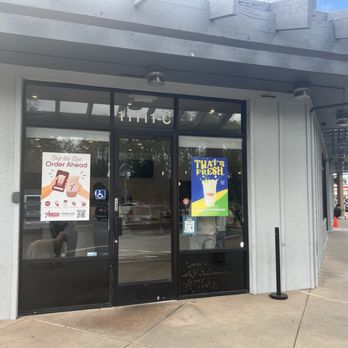 7 Leaves Cafe - Entrance - Bubble Tea Near Me - Cupertino, California