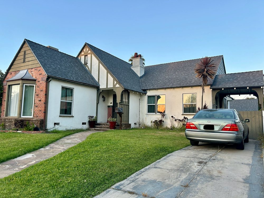 Slide of JGG Roofing