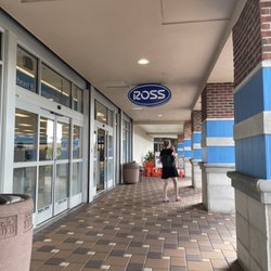 Ross Dress for Less - Front entrance. Ended up walking right into this lady's menthol vape cloud