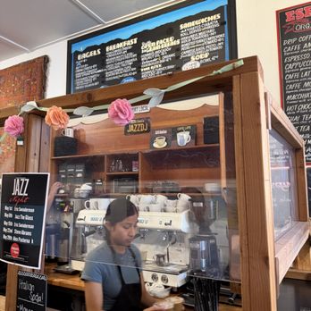 Cafe Society - Inside - Coffee & Tea Near Me - Half Moon Bay, California