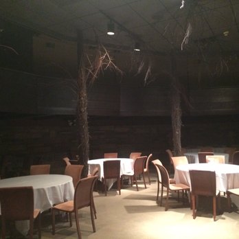 Hyeholde Restaurant - The massive and beautiful space in their Frank Lloyd Wright house - New American Near Me - Coraopolis, Pennsylvania Hyeholde Restaurant - The massive and beautiful space in their Frank Lloyd Wright house - New American Near Me - Coraopolis, Pennsylvania