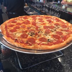 Joey D's Italian Restaurant - Fresh and hot pizza!