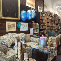 It's A Mystery BookStore - Great little used book store!!!