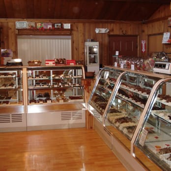 Richey's Chocolates - a display of chocolates - Candy Stores Near Me - Bradenton, Florida Richey's Chocolates - a display of chocolates - Candy Stores Near Me - Bradenton, Florida