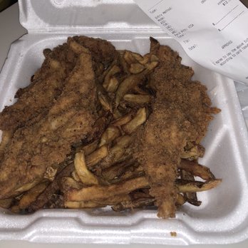 Maple Leaf Diner - American Near Me - Dallas, Texas Maple Leaf Diner - American Near Me - Dallas, Texas