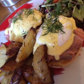 Granja Petitbo - Benedict. Good - Breakfast & Brunch Near Me - Barcelona, B