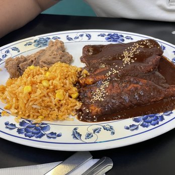 La Nueva Central - Enmoleadas - Mexican Near Me - Ciudad Juárez, CHH La Nueva Central - Enmoleadas - Mexican Near Me - Ciudad Juárez, CHH