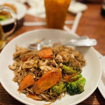 Sapporo Sushi Factory - Pad Thai - Sushi Bars Near Me - Westerville, Ohio