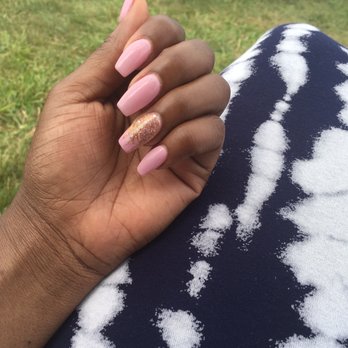 Diva Nail & Spa - Nail Salons Near Me - Burlington, New Jersey