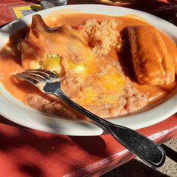 La Playita - Chile Relleno and Tamale Combo Plate - Mexican Near Me - San Jose, California La Playita - Chile Relleno and Tamale Combo Plate - Mexican Near Me - San Jose, California