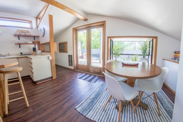 The Monarch Motel by null