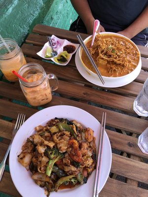 Silver Tray Thai by null