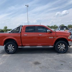 Wakefield Auto, Truck & Van