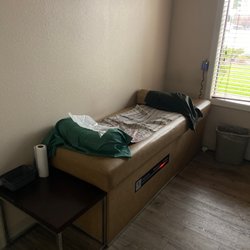 Schroeder Chiropractic Center - Massage table. 15 min of this after my session was amazing.