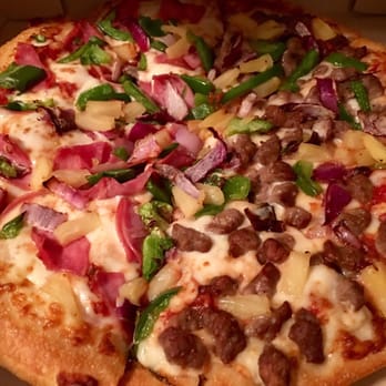Pizza Hut - Ham, peppers, onions and pineapple & beef, peppers, onions and pineapple. - Pizza Near Me - Davie, Florida Pizza Hut - Ham, peppers, onions and pineapple & beef, peppers, onions and pineapple. - Pizza Near Me - Davie, Florida