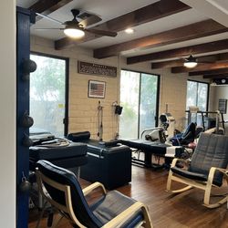 AV Chiropractic Health Center - Triage Room