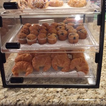 Oxford Suites Chico - Pastries - Hotels Near Me - Chico, California Oxford Suites Chico - Pastries - Hotels Near Me - Chico, California