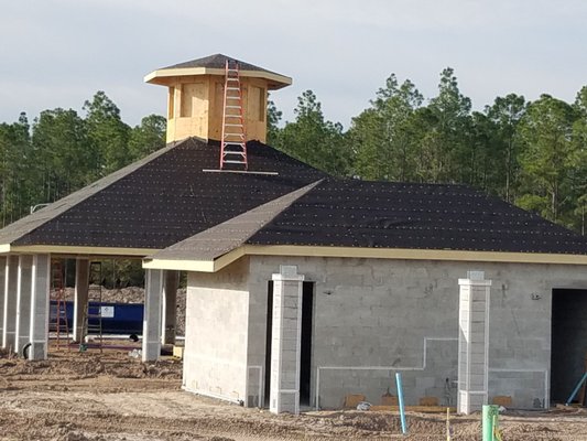 Emergency roofing and repair