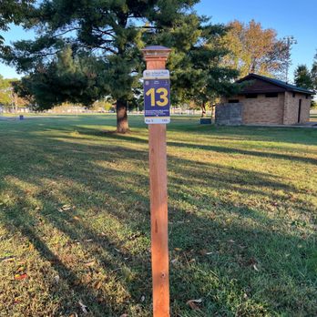 Scheve Park - Disc golf tee box - Parks Near Me - Mascoutah, Illinois