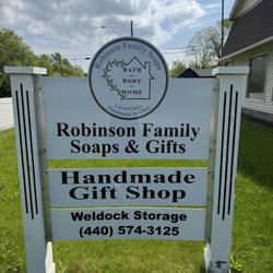 Robinson Family Soaps & Gifts