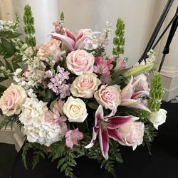 Doug Ruling Flower Shop
