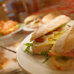 CaféBar FreudenGrün - Viele leckeren Sandwiches.