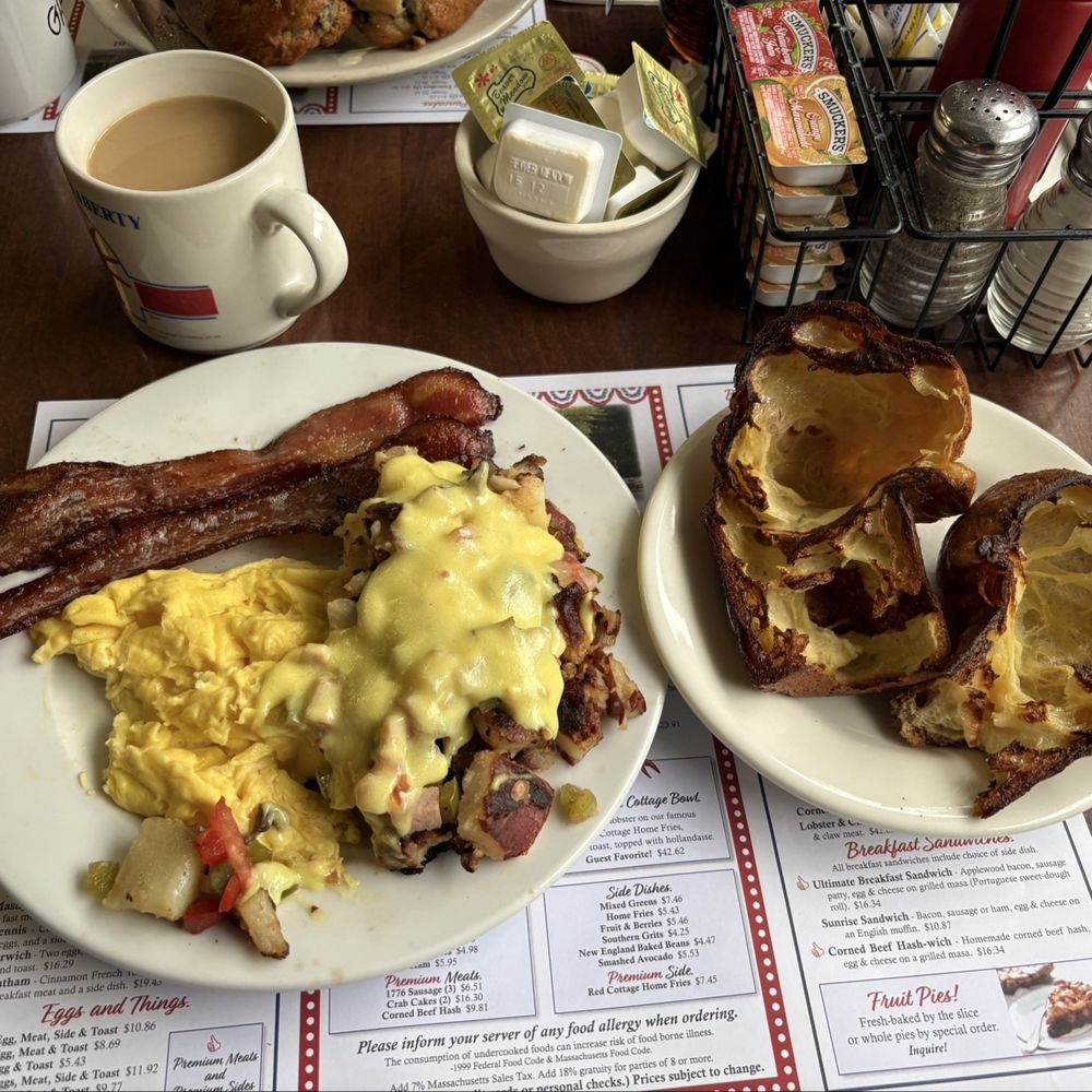 Red Cottage Restaurant - Red Cottage home fries, scrambled eggs, bacon and a popover - Breakfast & Brunch Near Me - South Dennis, Massachusetts