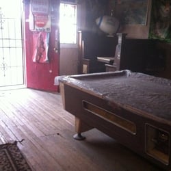 Chimayo Chili Red Tavern - A very heavy pool table.. must see