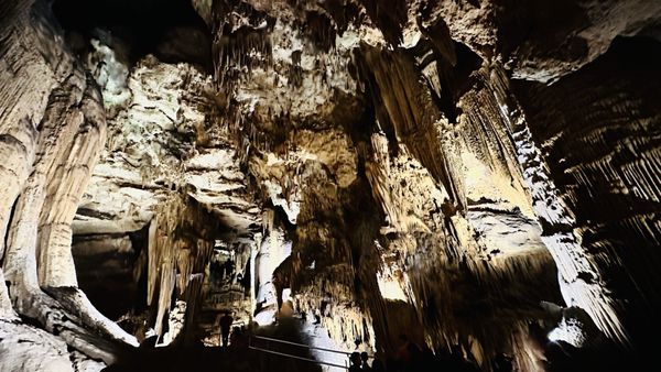 Luray Caverns by null
