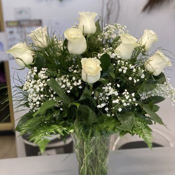 Lakeview Florists - Dozen white roses - Florists Near Me - Valhalla, New York