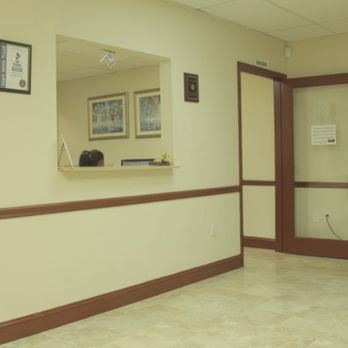 Corona Law Firm - RECEPTION AREA - Divorce & Family Law Near Me - Miami, Florida Corona Law Firm - RECEPTION AREA - Divorce & Family Law Near Me - Miami, Florida