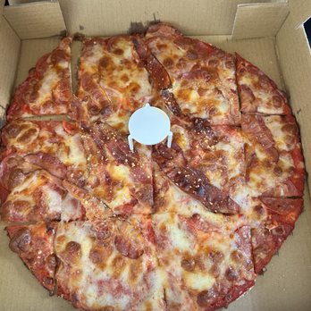 Salvage Yard Bar and Grill - Pepperoni Bacon - Pizza Near Me - St Louis, Missouri Salvage Yard Bar and Grill - Pepperoni Bacon - Pizza Near Me - St Louis, Missouri