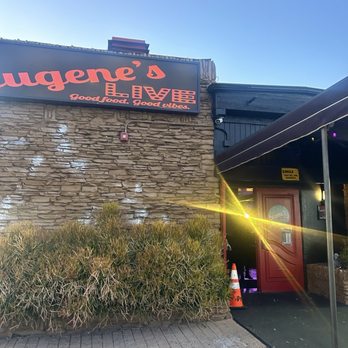 Eugene's Live - Outside - Bars Near Me - Los Angeles, California