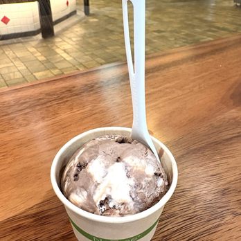 Baskin-Robbins - Ice Cream & Frozen Yogurt Near Me - Honolulu, Hawaii Baskin-Robbins - Ice Cream & Frozen Yogurt Near Me - Honolulu, Hawaii