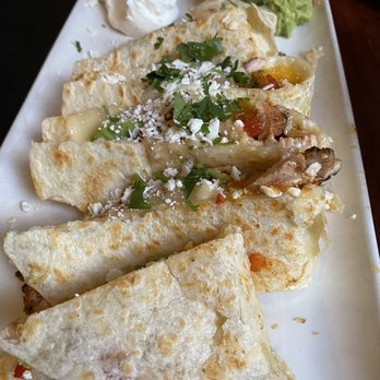 Green Street Restaurant - Chicken and Papaya Quesadilla. Soooo good! - New American Near Me - Pasadena, California