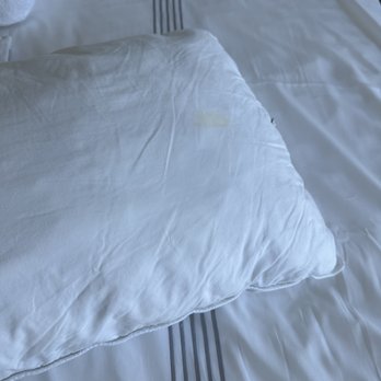 AKA University City - Dirty pillow - Apartments Near Me - Philadelphia, Pennsylvania AKA University City - Dirty pillow - Apartments Near Me - Philadelphia, Pennsylvania