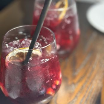 Platea - Red sangria - Peruvian Near Me - Pinecrest, Florida