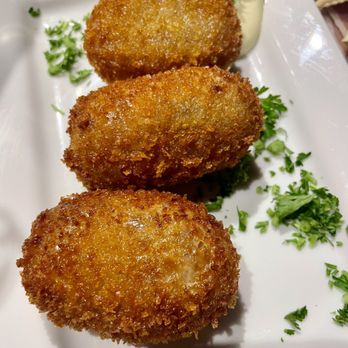 Toro Kitchen + Bar - Spanish Near Me - San Antonio, Texas