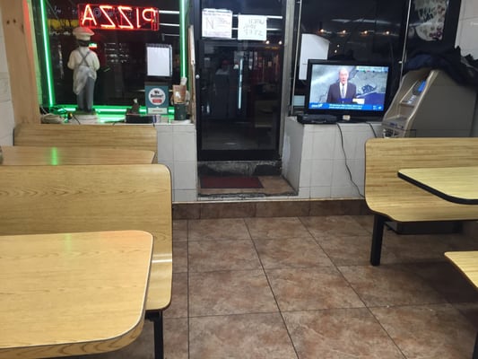 Rocco Pizza III by null