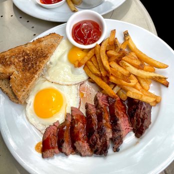 Follia - Wine Bars Near Me - New York, New York Follia - Wine Bars Near Me - New York, New York