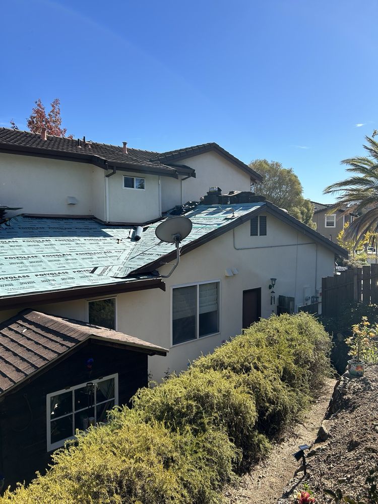 Slide of Diamond Ridge Roofing Systems