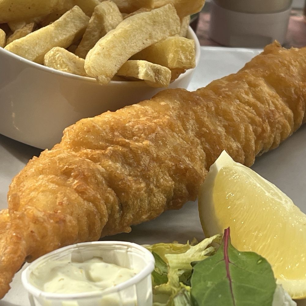 Hobson's Fish & Chips - Cod - British Near Me - London, XGL