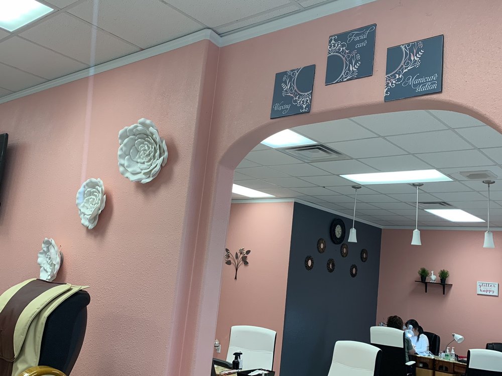 LUXURY NAIL SPA 18 Photos & 12 Reviews Temple, Texas Nail Salons