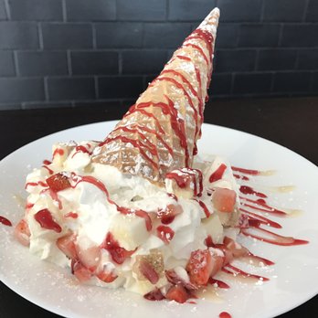 KrungThep Tea Time - Strawberry Cheesecake High Hat - Tea Rooms Near Me - Winter Park, Florida KrungThep Tea Time - Strawberry Cheesecake High Hat - Tea Rooms Near Me - Winter Park, Florida