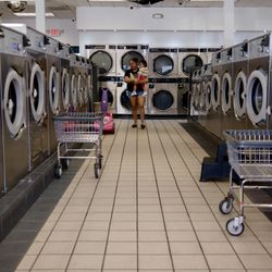 Fresh Fold Laundromat