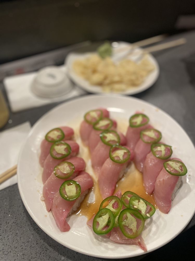 Babytuna Sushi Logo