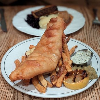 The Queen And Beaver Public House - Haddock and chips - Pubs Near Me - Toronto, Ontario The Queen And Beaver Public House - Haddock and chips - Pubs Near Me - Toronto, Ontario