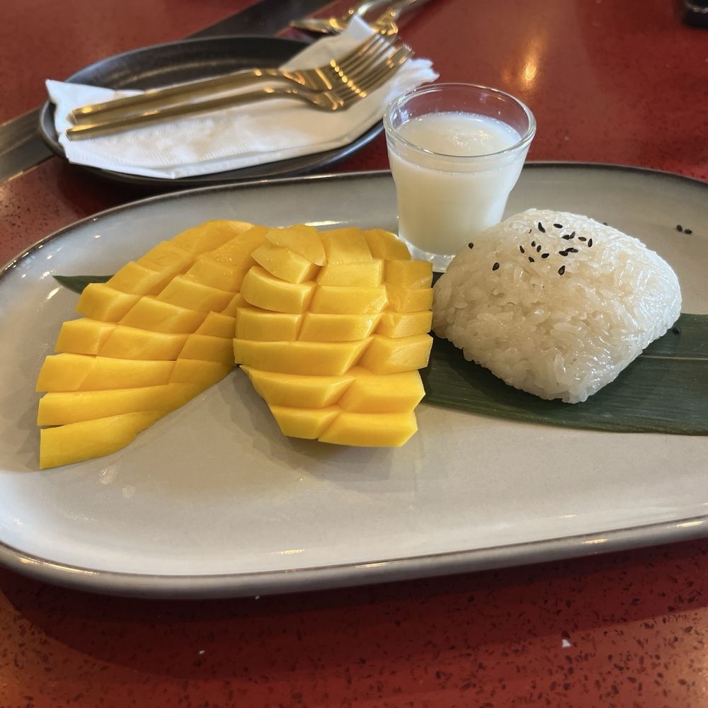 Noods Thai Noodle Soul - Mango Sticky Rice - Thai Near Me - Orlando, Florida Noods Thai Noodle Soul - Mango Sticky Rice - Thai Near Me - Orlando, Florida