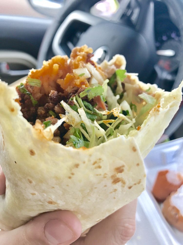 Tacos Y Tortas
